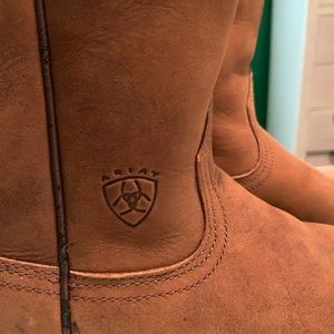 Ariat Boots for Boys, Size Brown Leather,